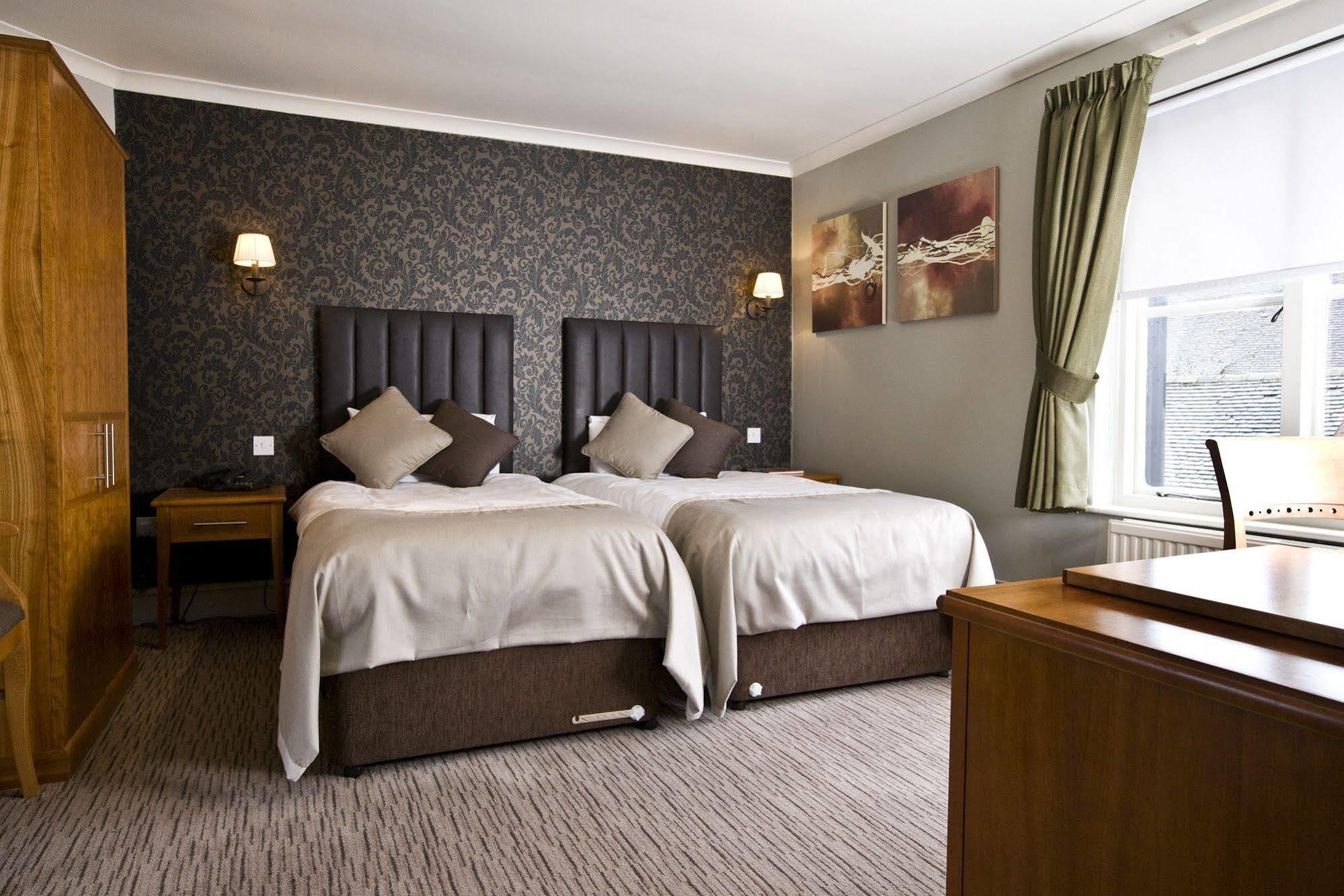 The Dog & Bear Hotel Lenham Exterior photo